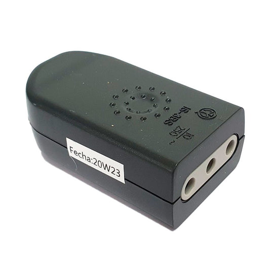 LEXO®ENCHUFE HEMBRA 2P+T 10A 250VAC NEGRO